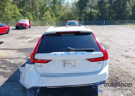 2019 Volvo V90 T5 Inscription from USA, damaged, VIN YV1102GL6K1090942